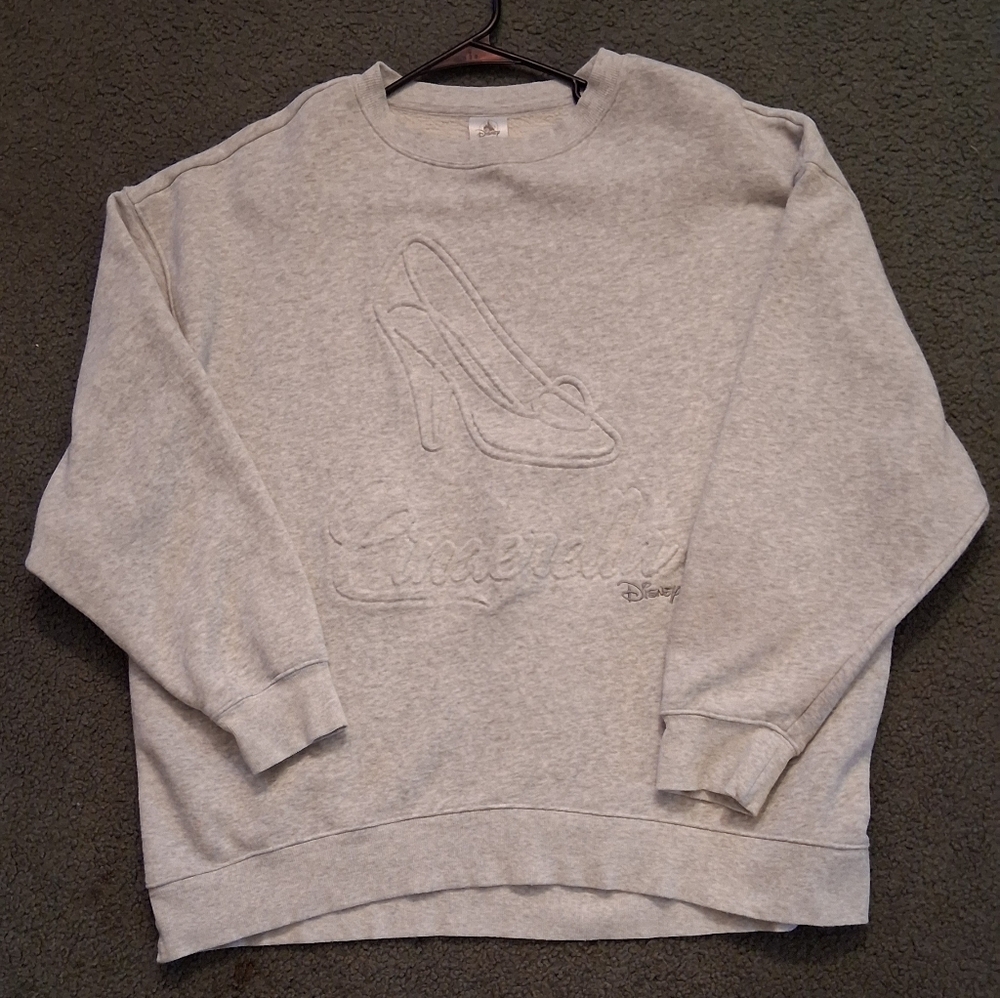 RARE Disney Parks CINDERELLA Embossed Slipper Sweatshirt Women's XL (EUC) - Picture 2 of 6
